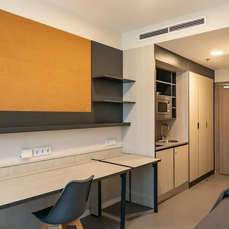 Ostello Residencia Universitaria Campus *