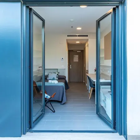Residencia Universitaria Campus *