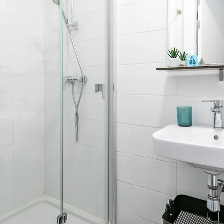 Vandrerhjem Residencia Universitaria Resa Campus *